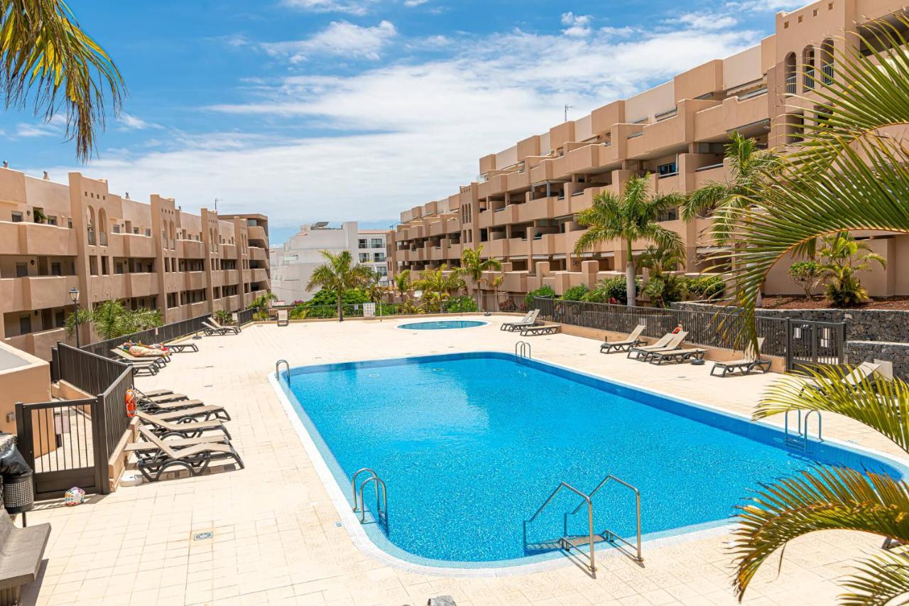 Go2Tenerife Apart'Madera Terrace, Swimming Pool & Parking Costa Adeje Dış mekan fotoğraf